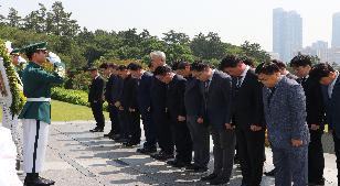 2024년 호국보훈의 달 맞이 참배